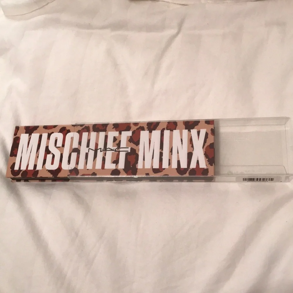 MAC Mischief Minx Limited Edition Palette NWT